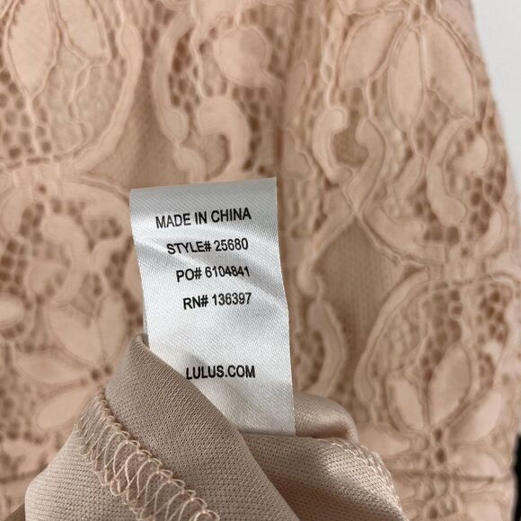 Lulus Dress Size Medium Womens Pink Lace Halter Sleeveless Skater Lined Pleated - Picture 8 of 8